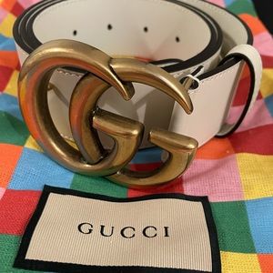 Gucci Leather belt with Double G buckle
